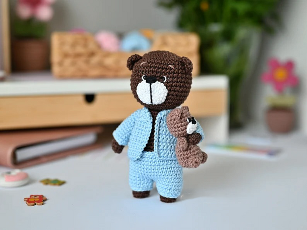 Bear in a suitcase crochet PATTERN