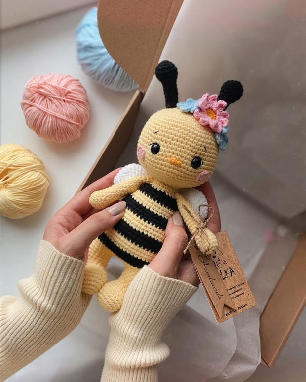 Lily The Bee Crochet Pattern