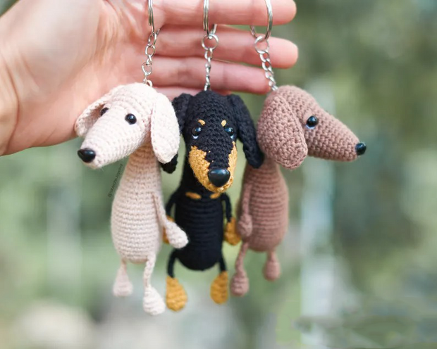 Crochet PATTERN keychain Dachshund