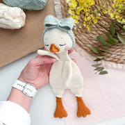 Goose Lovey Blanket crochet pattern