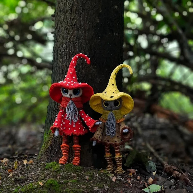 Hatlings, Halloween decor