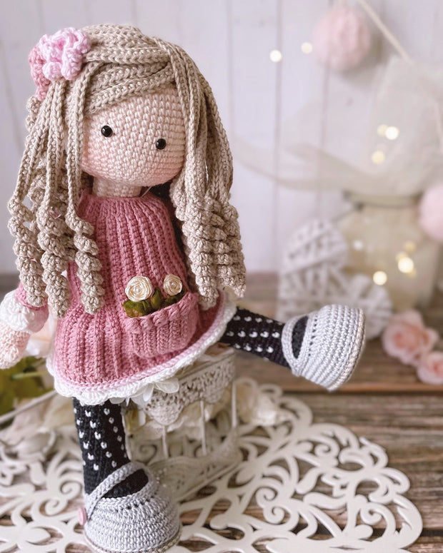 Romantic doll pattern