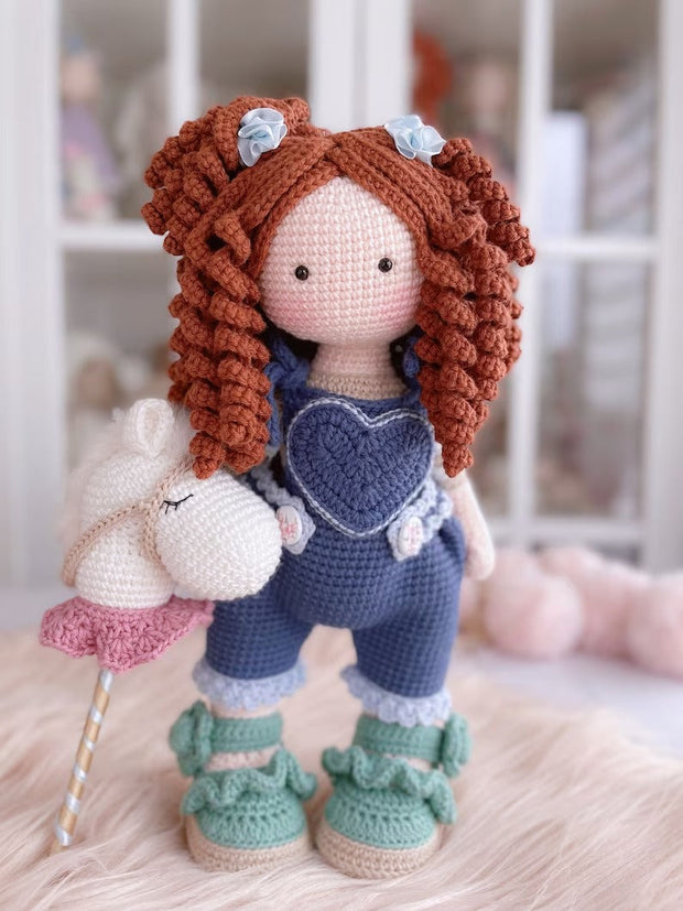 Rebeca doll amigurumi pattern