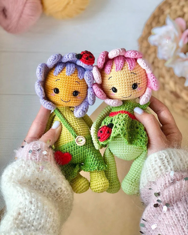 Crochet Pattern Baby flower with petals and TWO adorable outfits