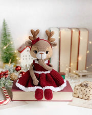 Crochet pattern the Christmas Hind