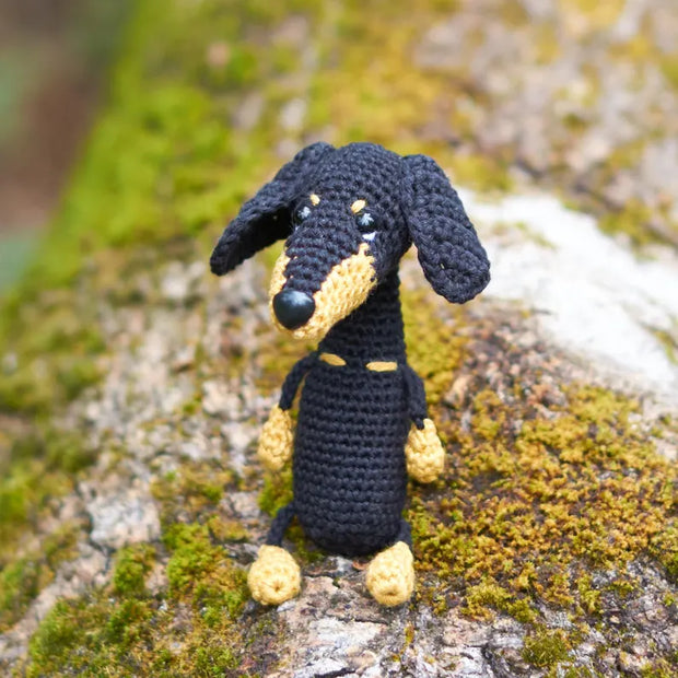 Crochet PATTERN keychain Dachshund