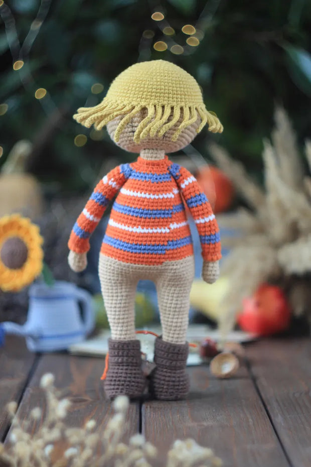 crochet scarecrow pattern with removable clothes