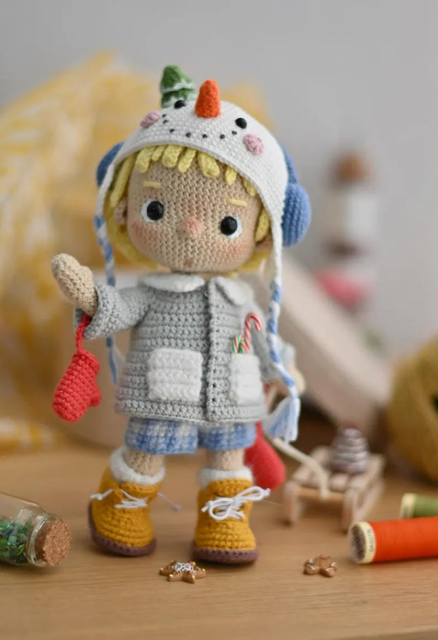 Crochet pattern for doll Fanny in Snowman costume